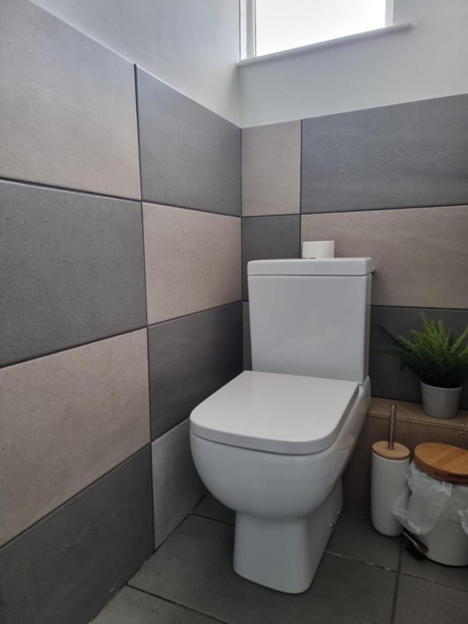 George Street Rooms Кингстън ъпон Хъл Стая снимка